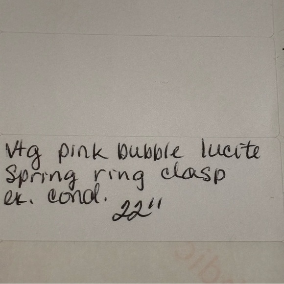 Vintage pink bubble lucite beaded necklace - Picture 7 of 7